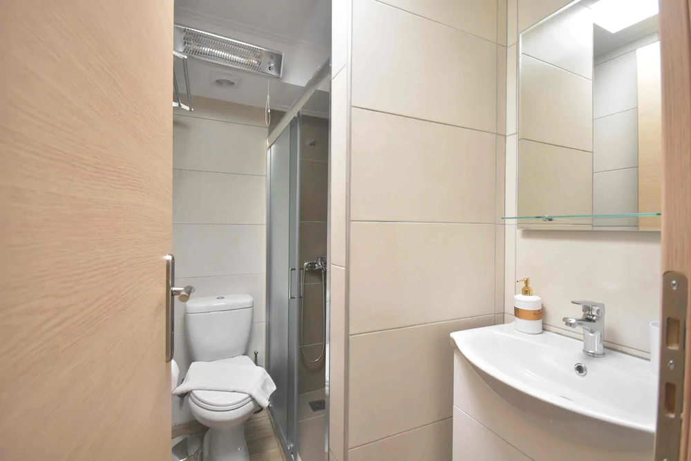 A&J Apartments Athens Airport