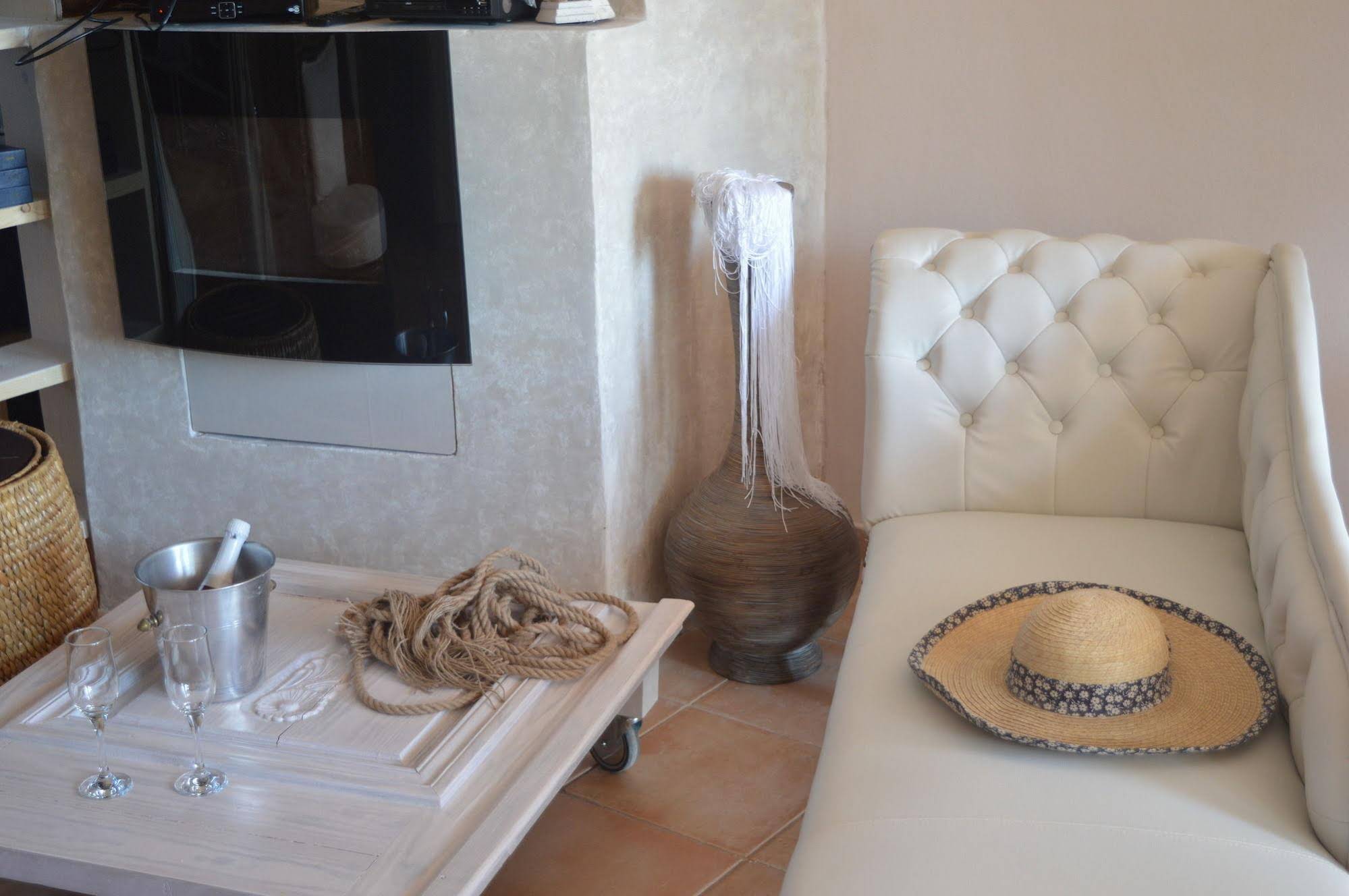 Penelope Luxury Bungalow