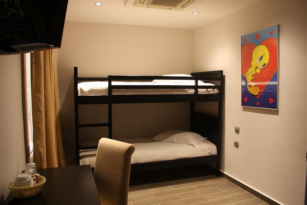 Piraeus City Hotel