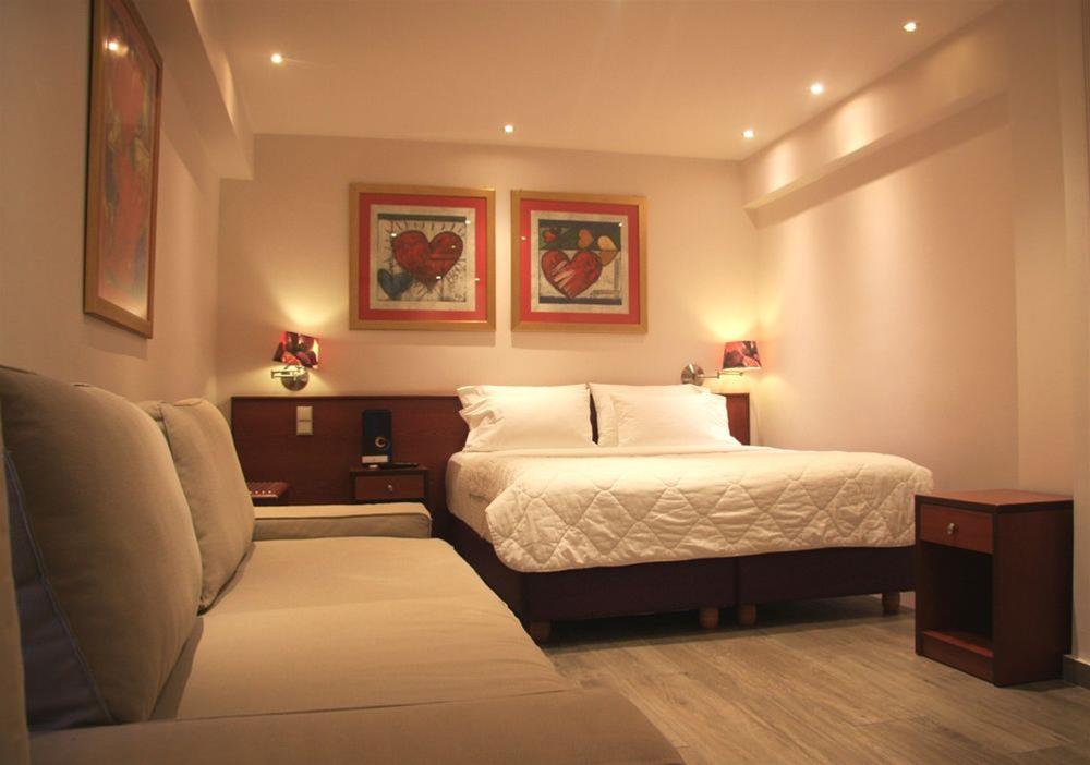 Piraeus City Hotel