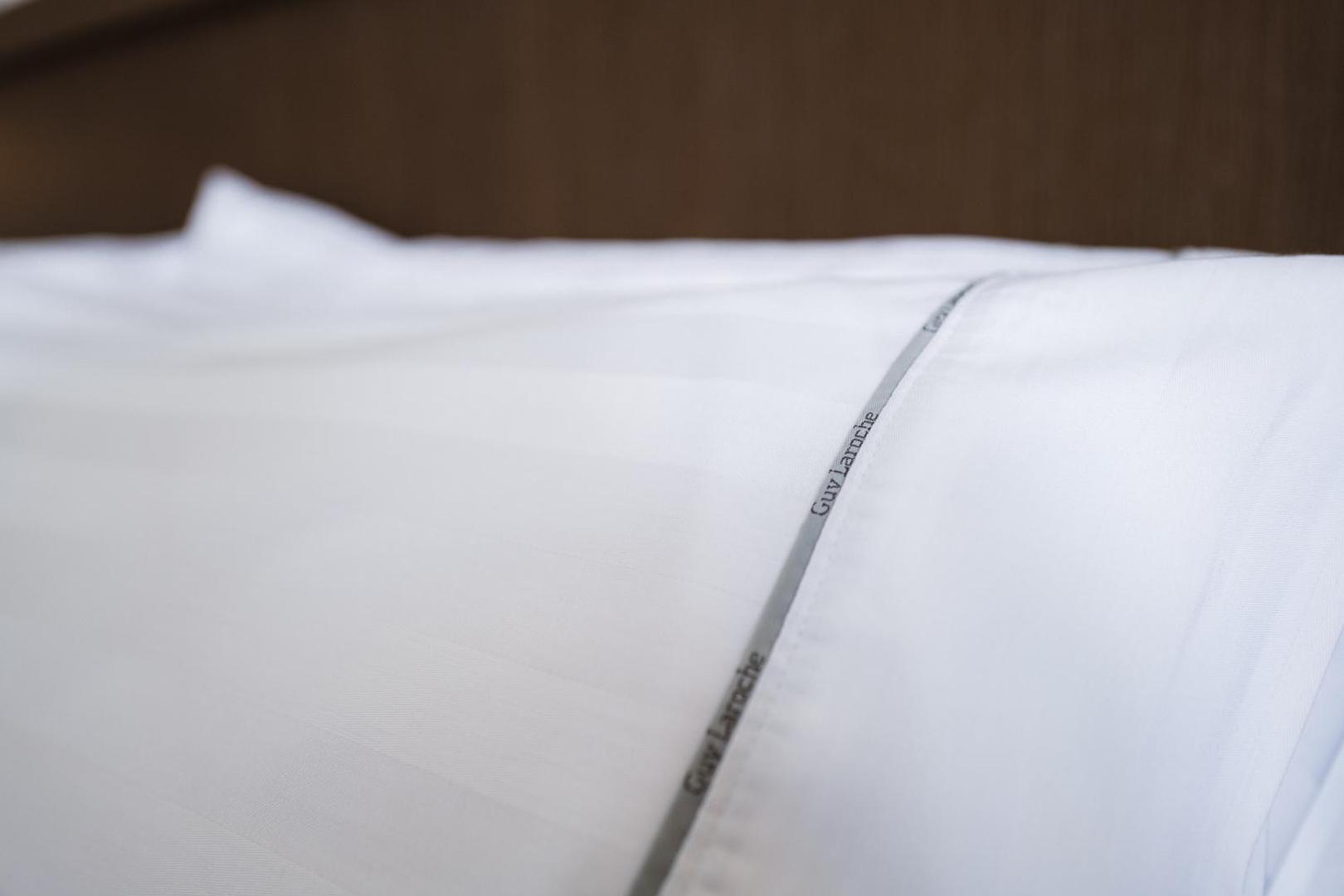 Piraeus Port Hotel