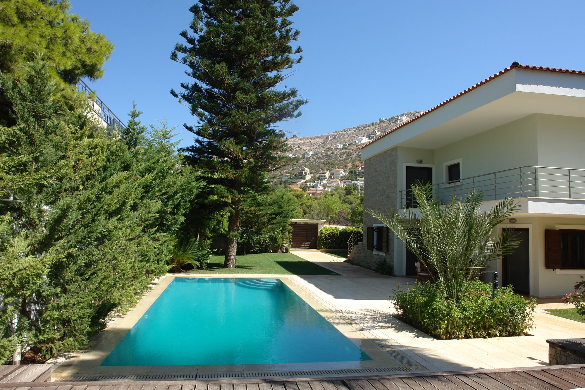 Villa Saronida