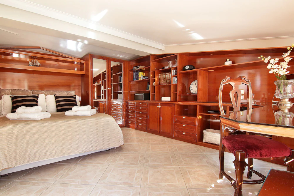 Royal Riviera Residence