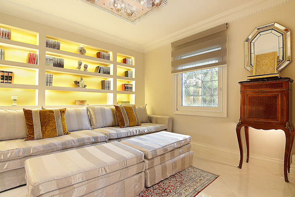 Royal Riviera Residence