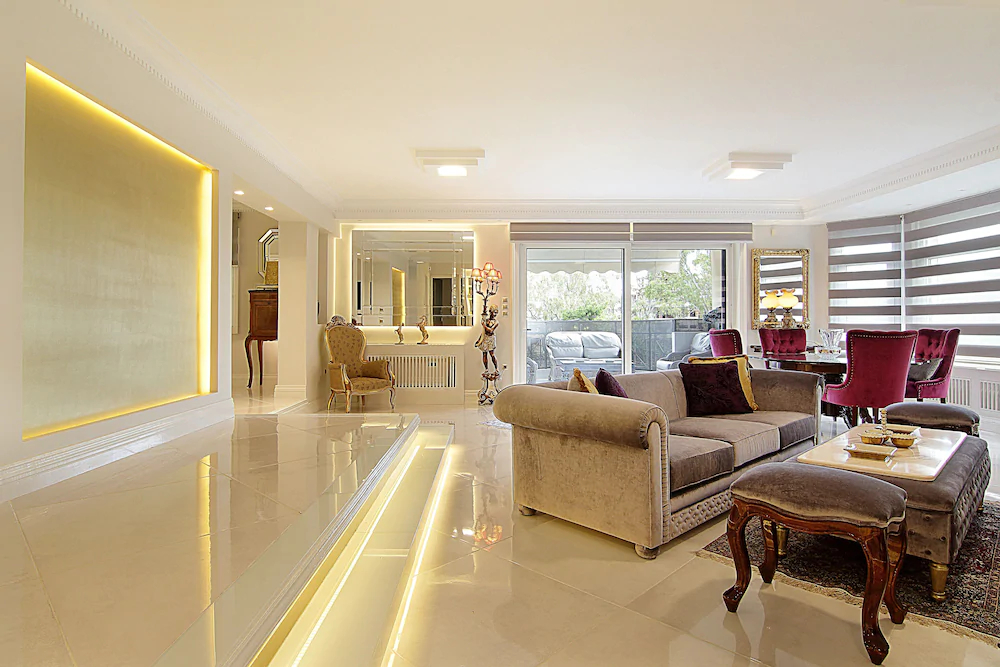 Royal Riviera Residence