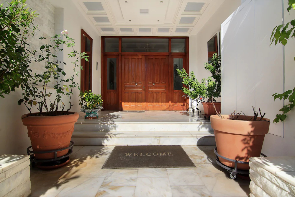 Royal Riviera Residence