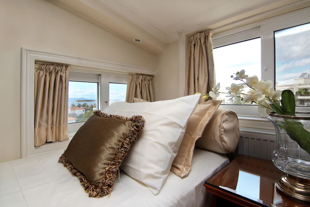 Royal Riviera Residence