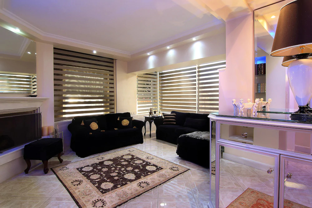 Royal Riviera Residence