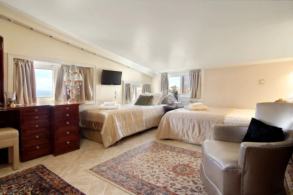 Royal Riviera Residence