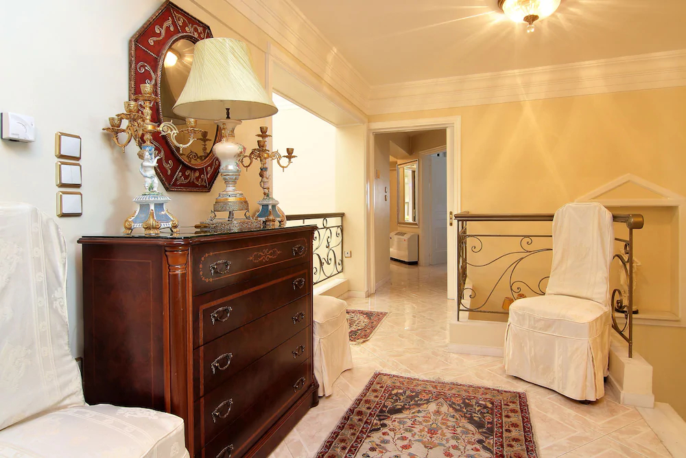 Royal Riviera Residence
