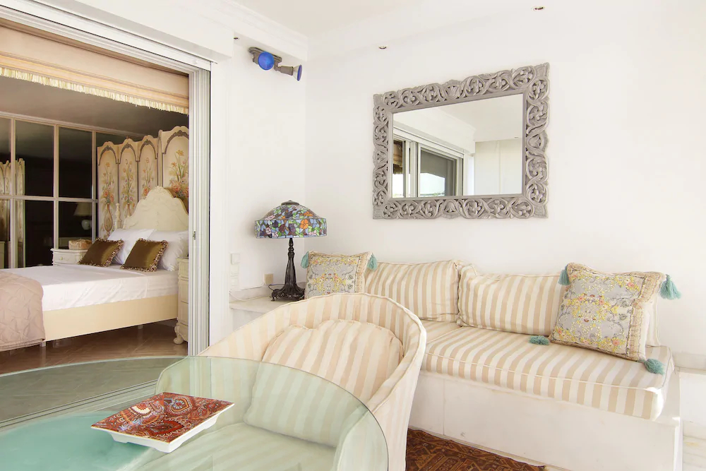 Royal Riviera Residence