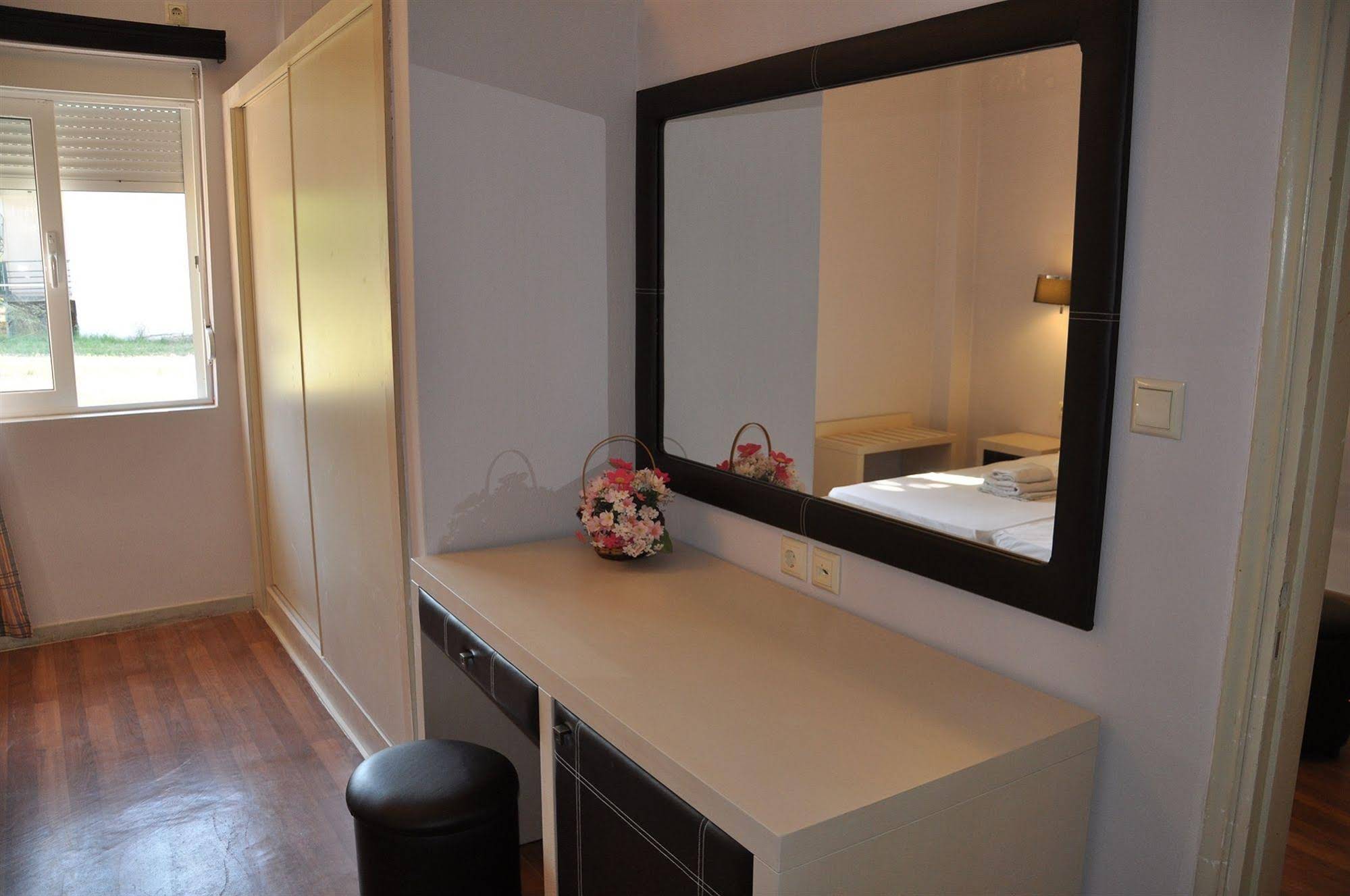 Elena Hotel