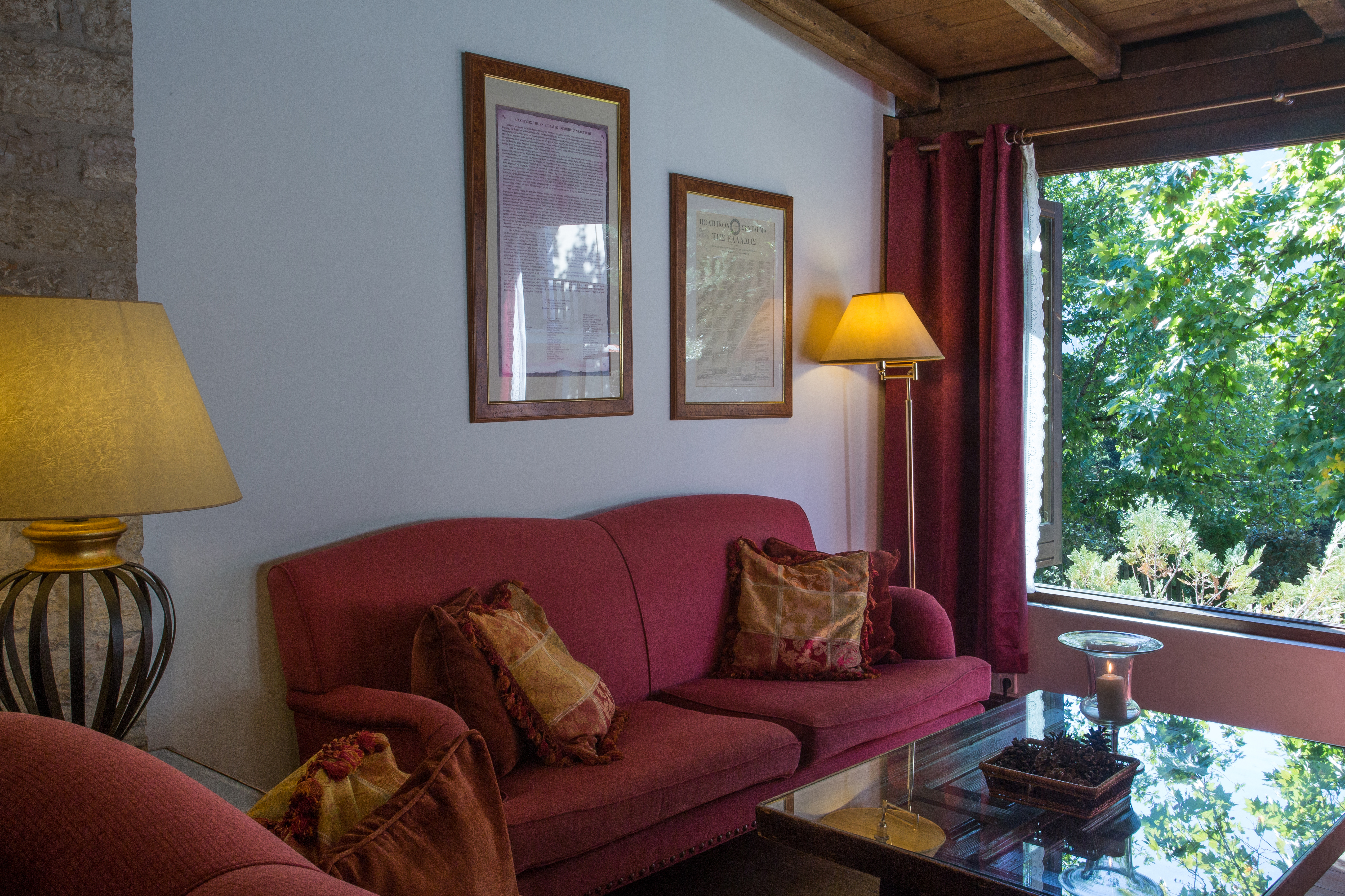 Country Club Hotel & Suites