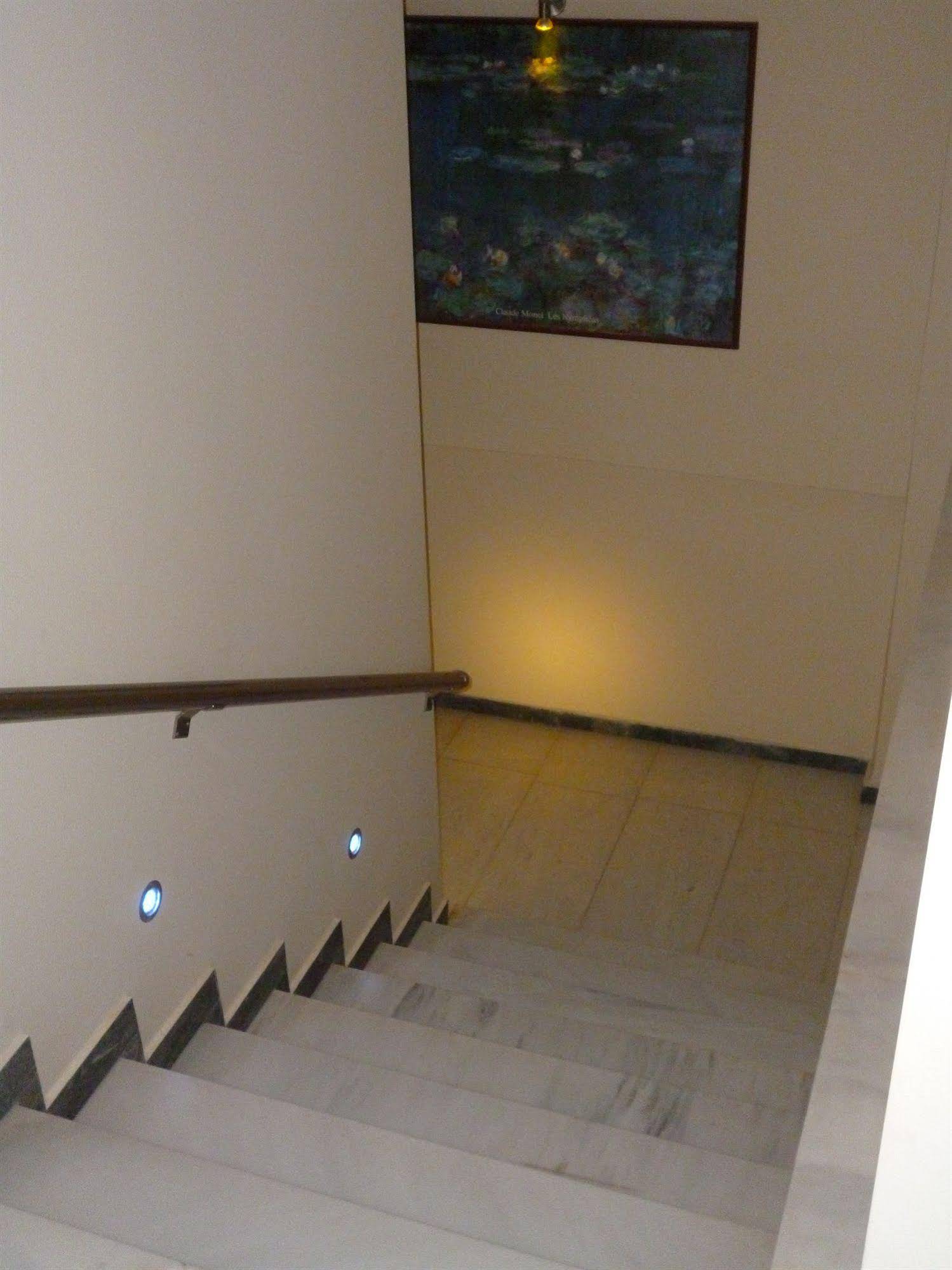 Hotel Lux