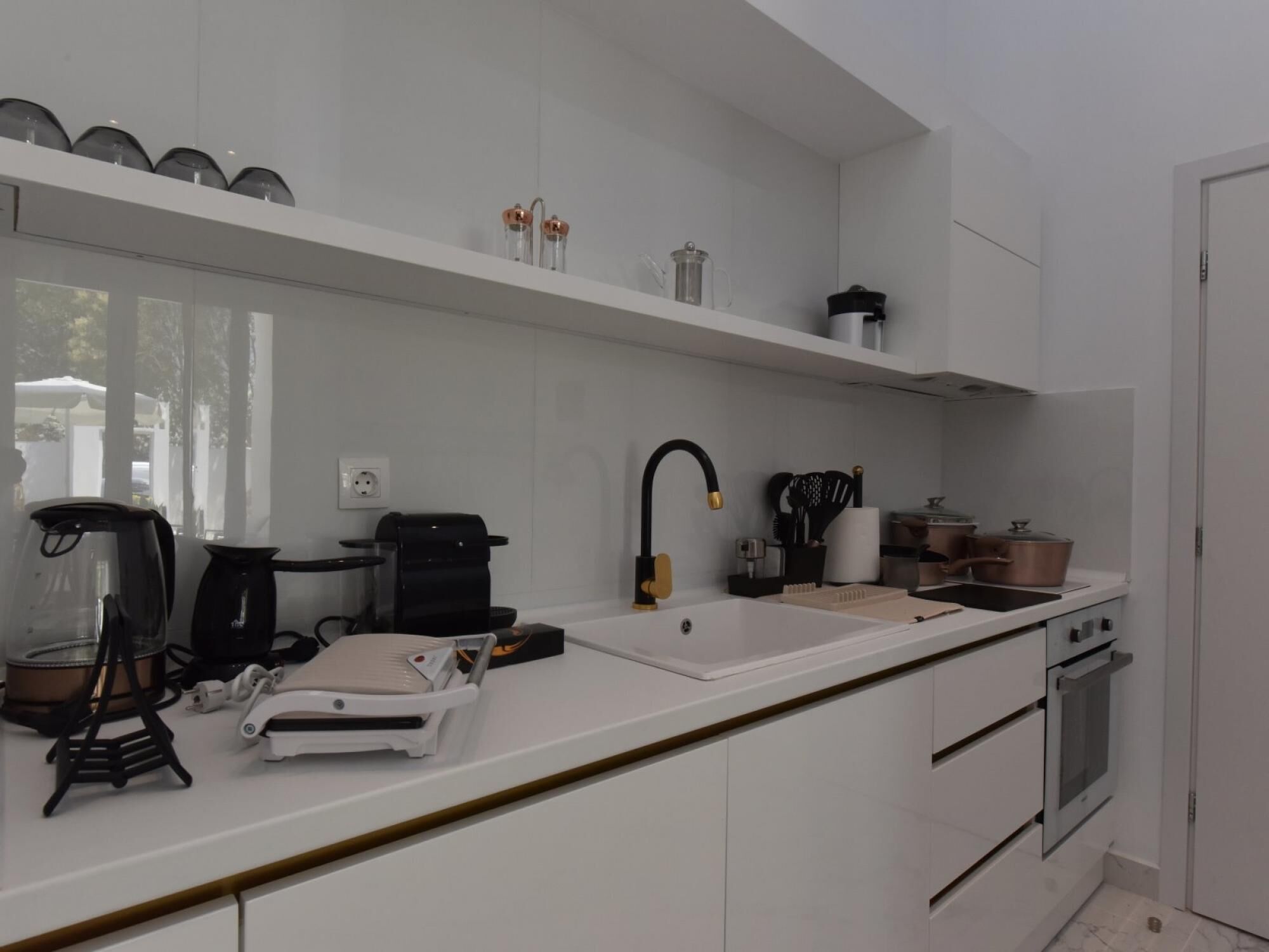 4 Elements Seaside Luxury Suites