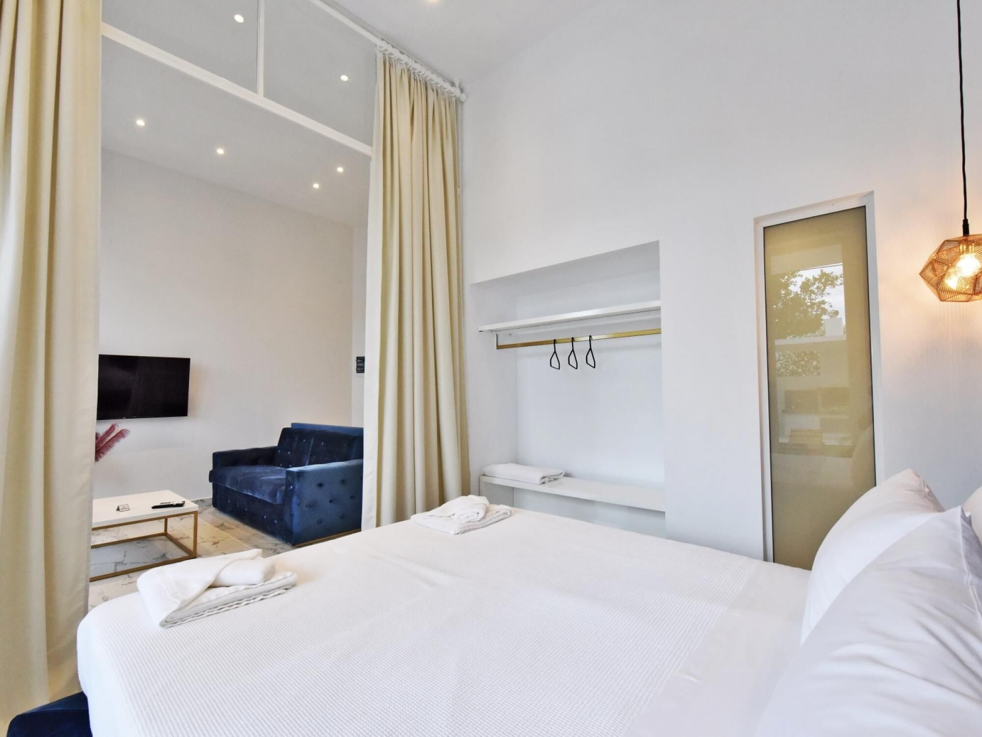 4 Elements Seaside Luxury Suites