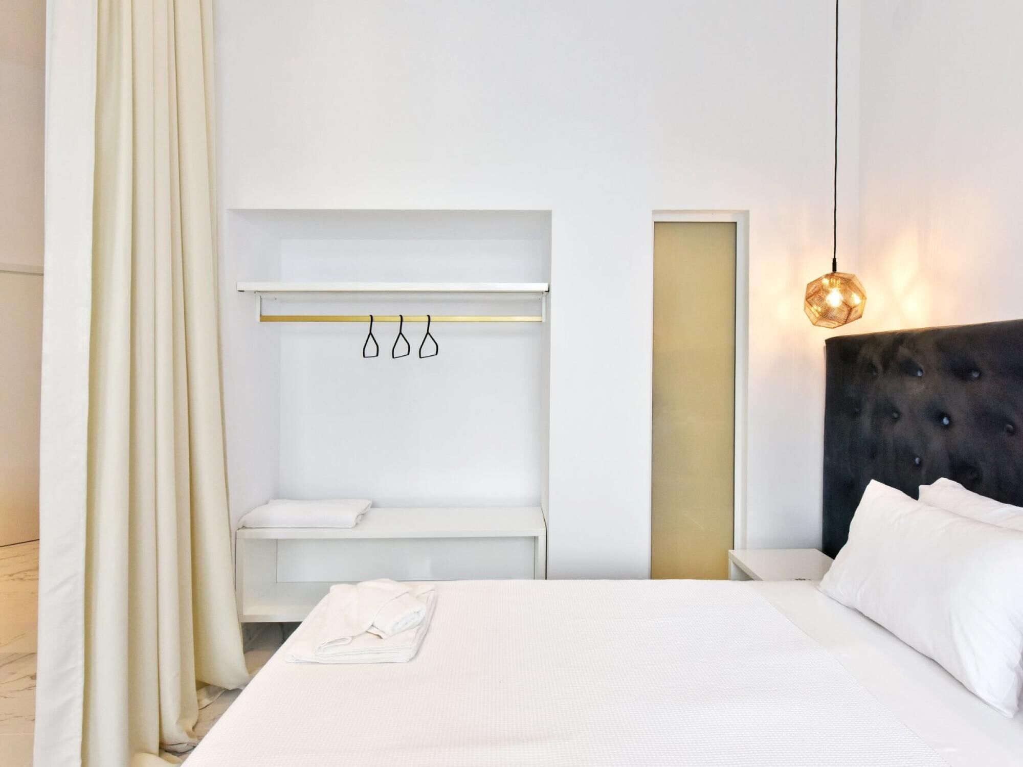 4 Elements Seaside Luxury Suites