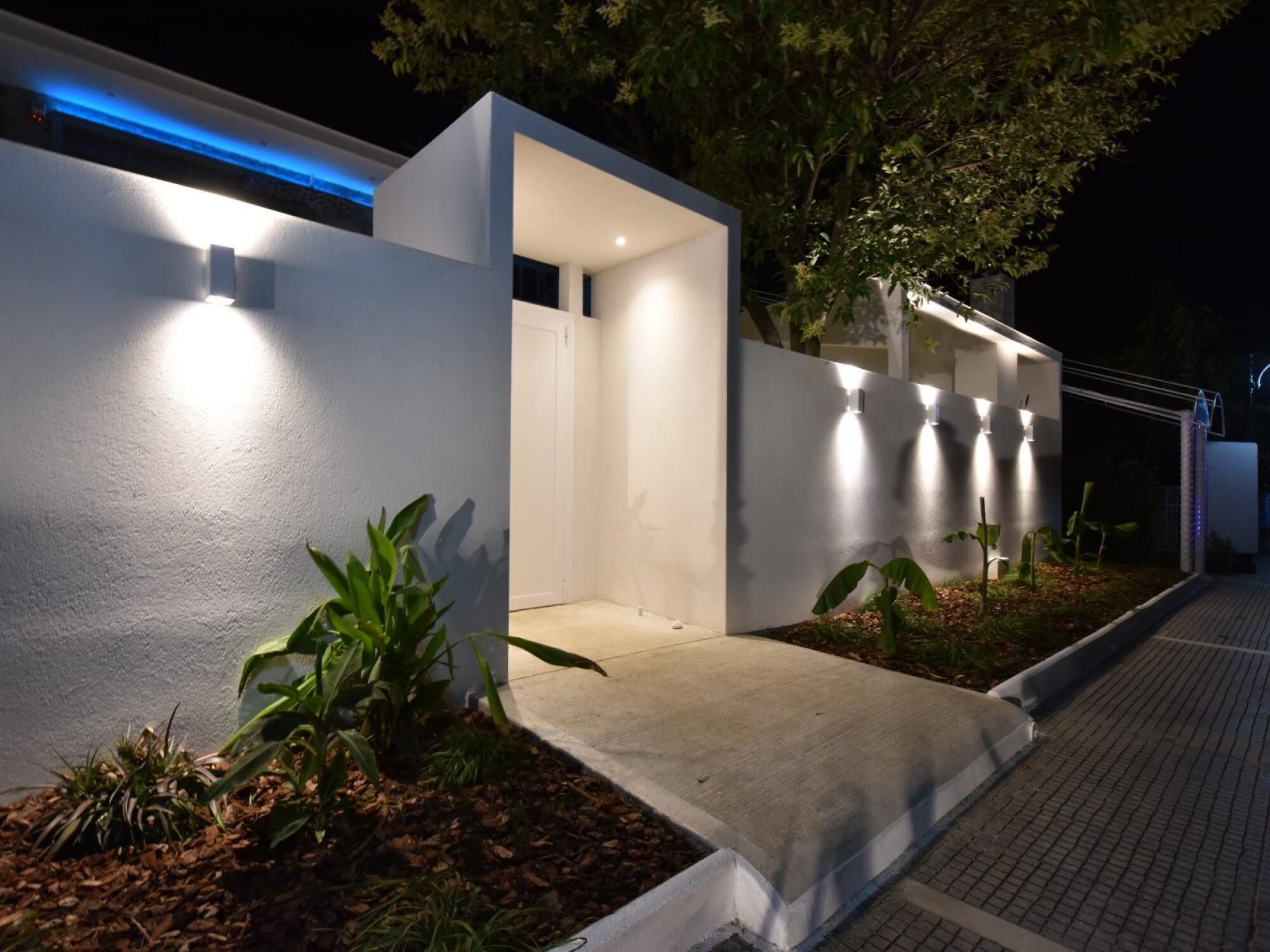 4 Elements Seaside Luxury Suites