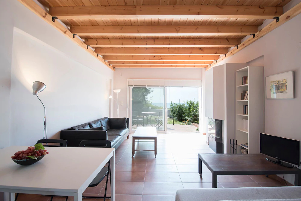 Nereus Seafront Villa by QR Booking