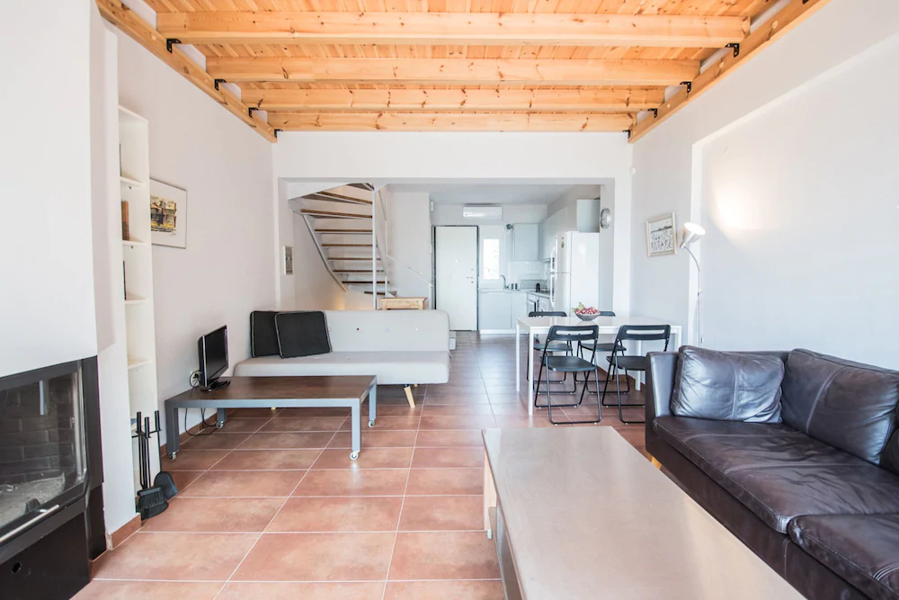 Nereus Seafront Villa by QR Booking
