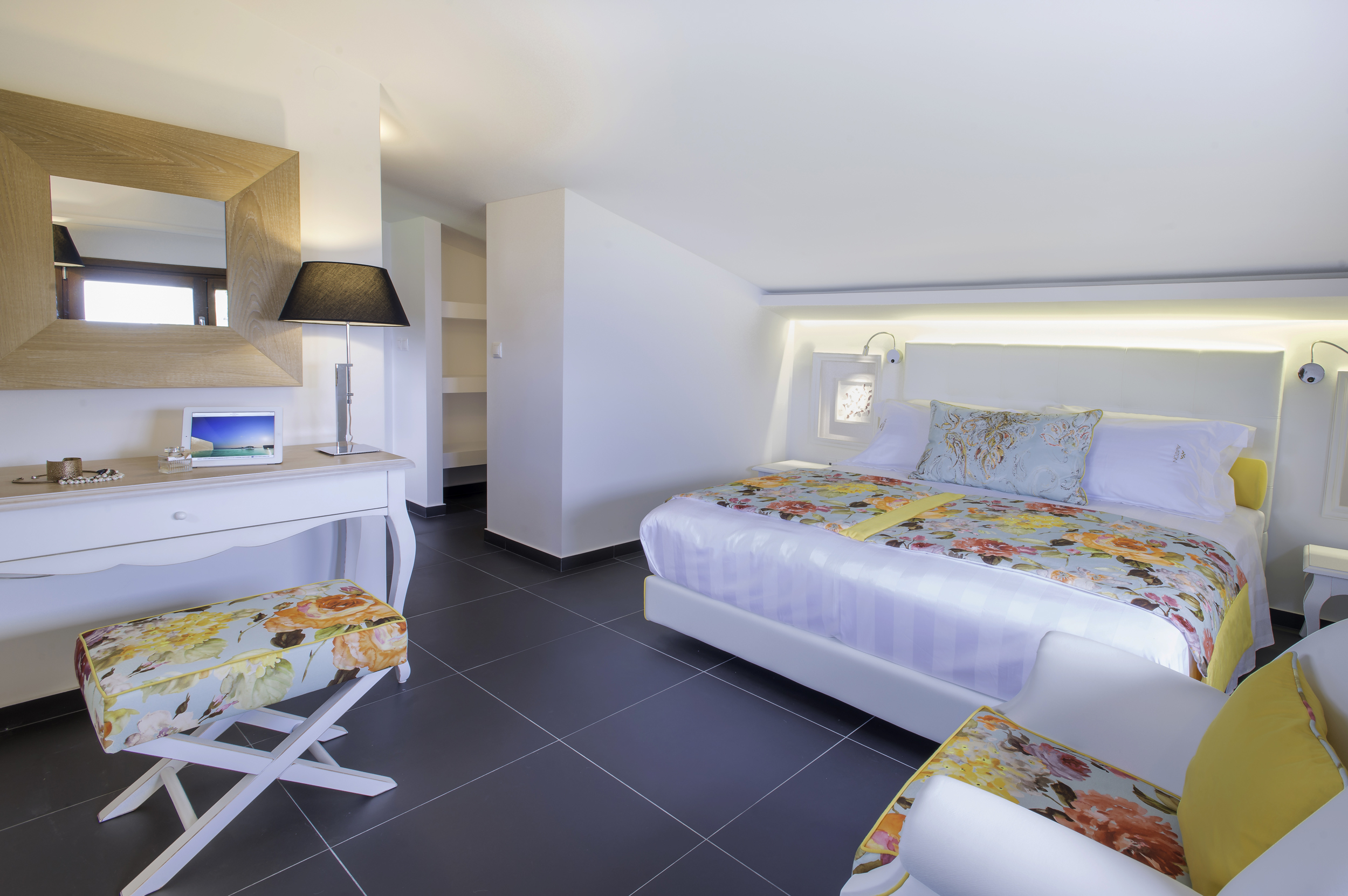 Avaton Luxury Hotel & Villas
