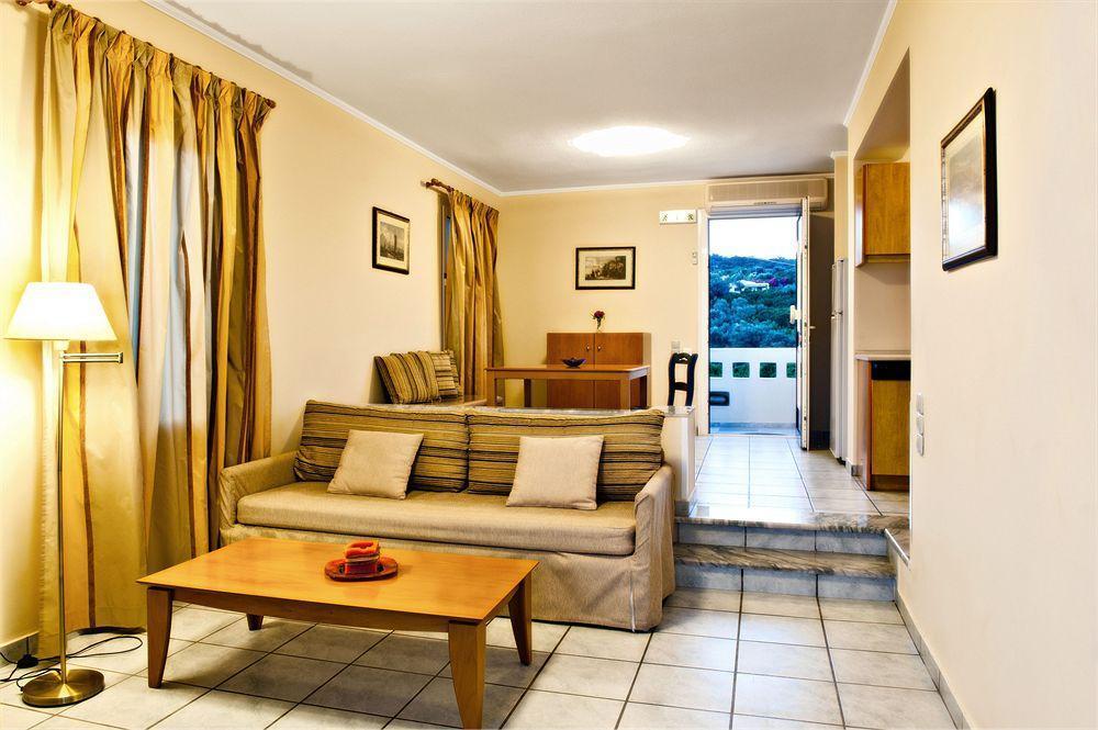 Sea Breeze Hotel Apartments Chios