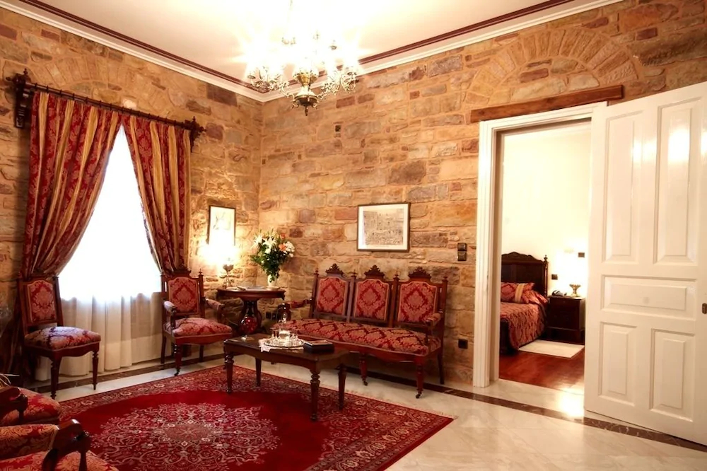 Argentikon Luxury Suites