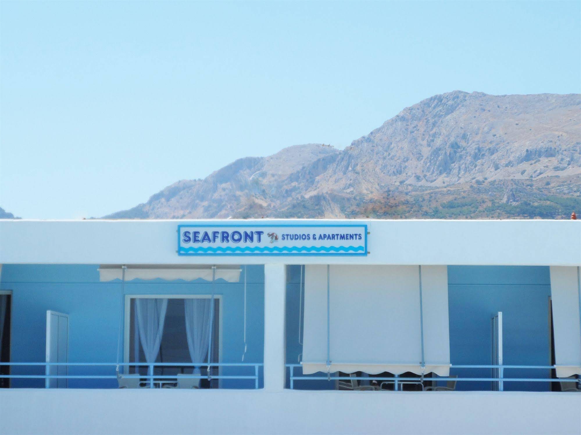 Seafront Studios & Apartments