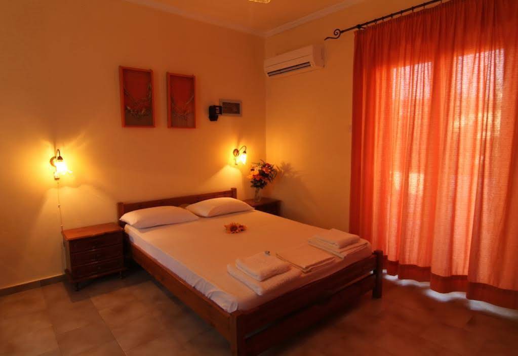 Chios Sun Rooms