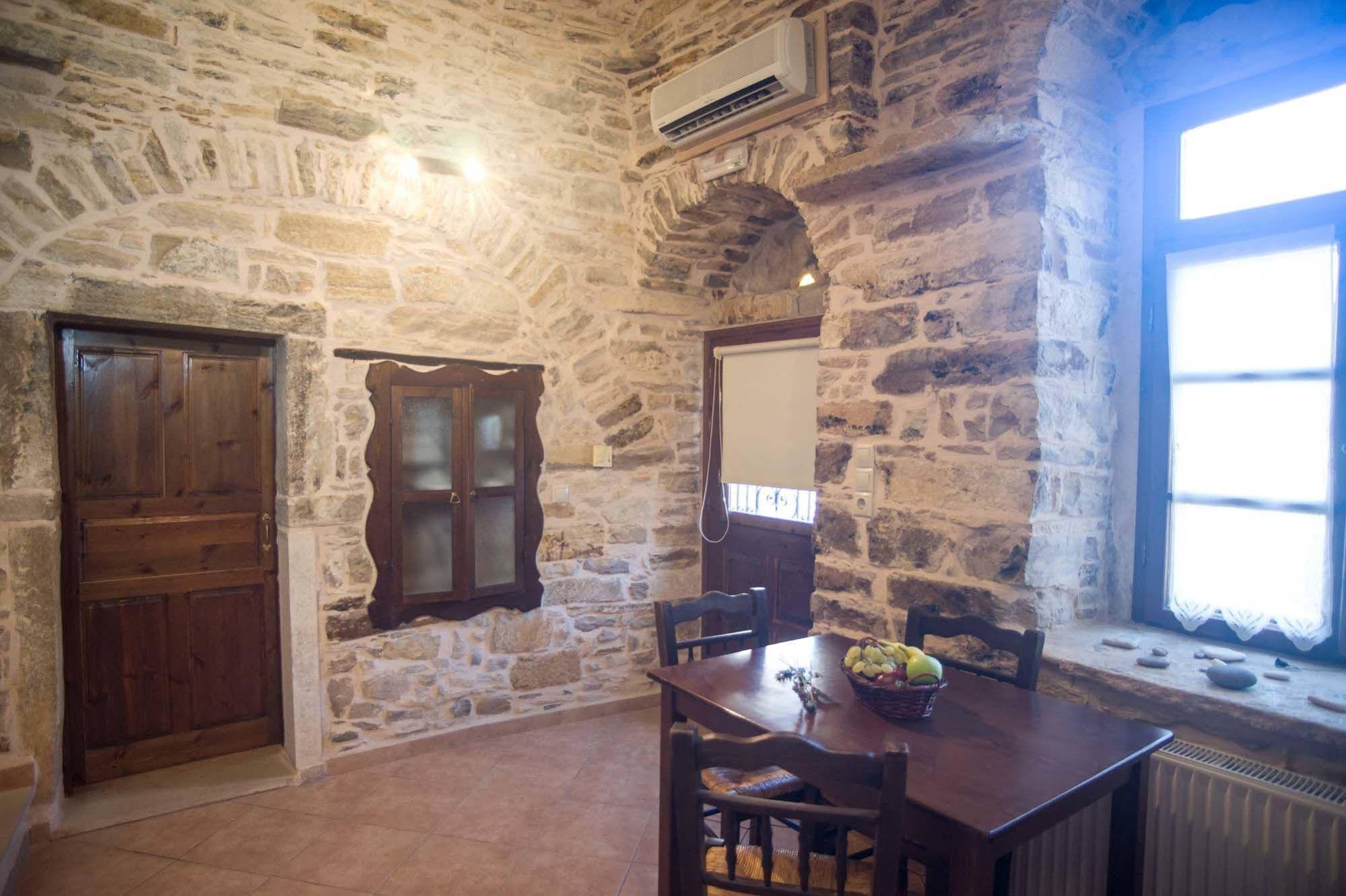 Vouno Village Apartments