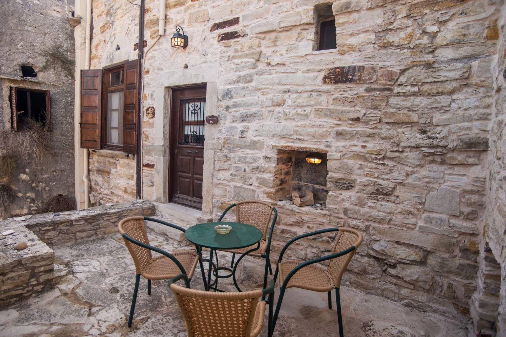 Vouno Village Apartments