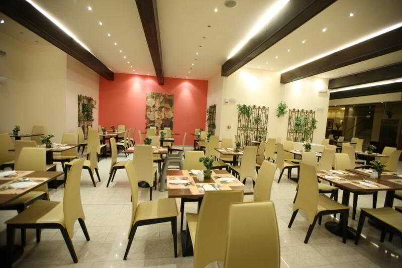 Almyros Beach Resort & Spa