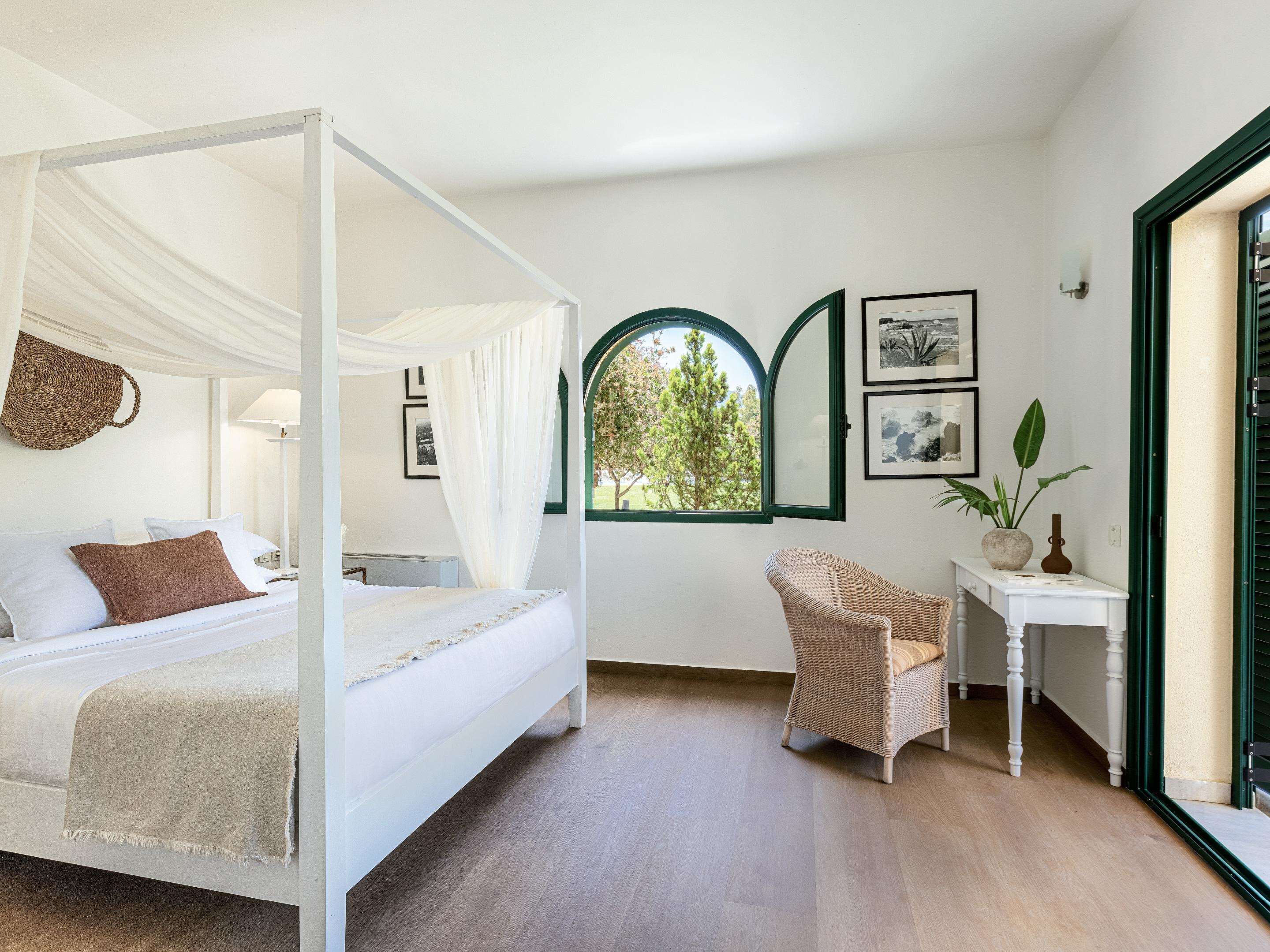 Grecotel LUXME Costa Botanica