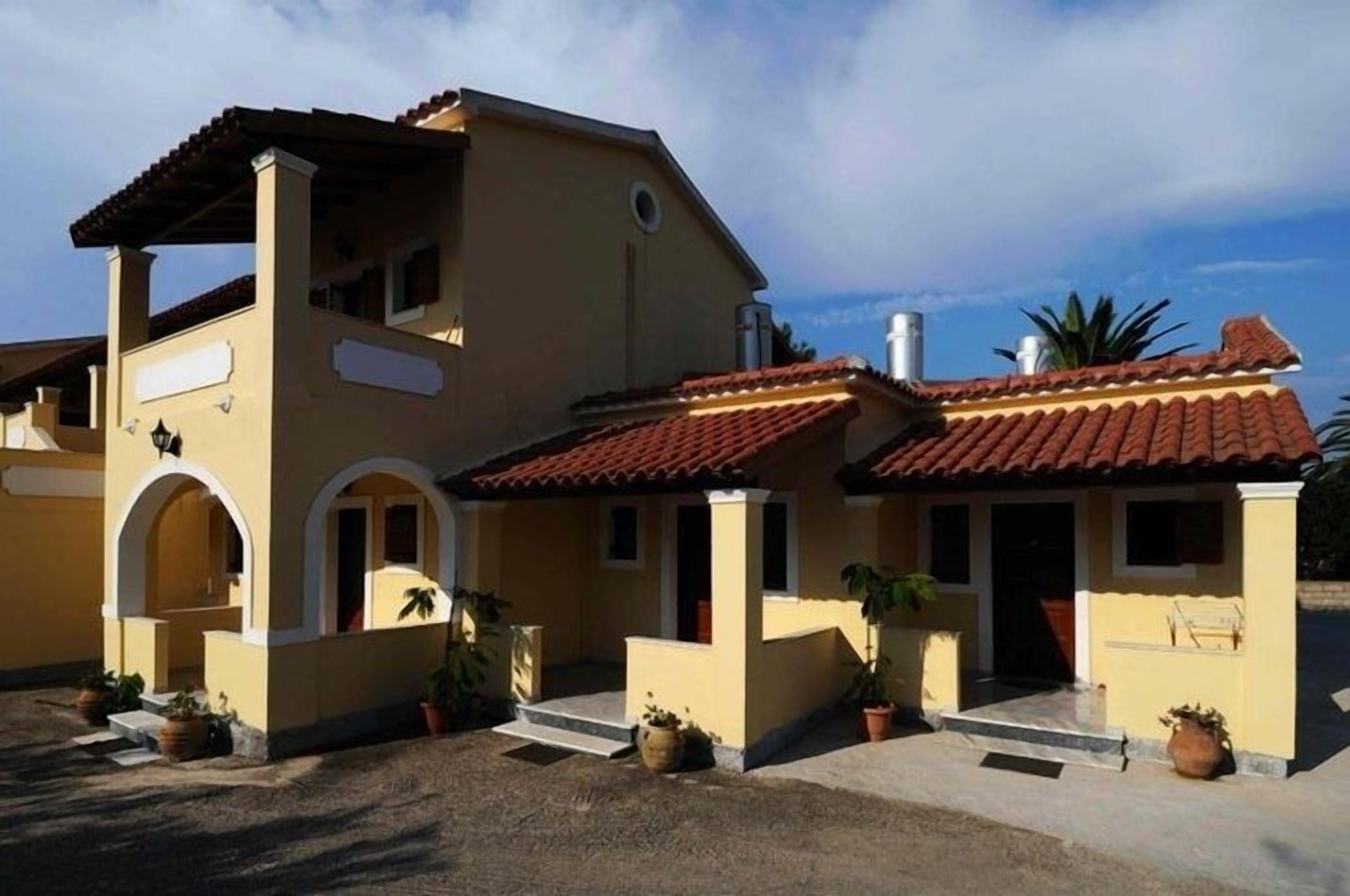 Harris Apartments