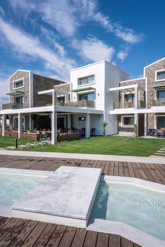 Thalassa Suites
