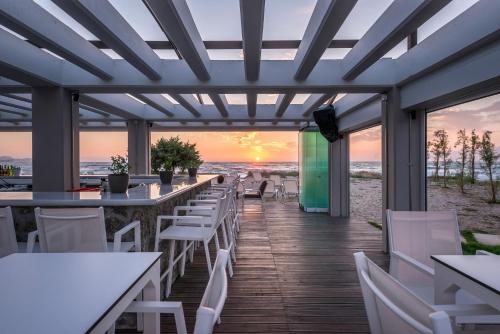 Thalassa Suites