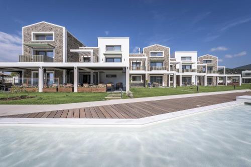 Thalassa Suites