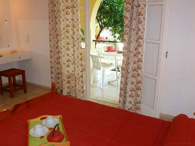 Vangelis Apartments