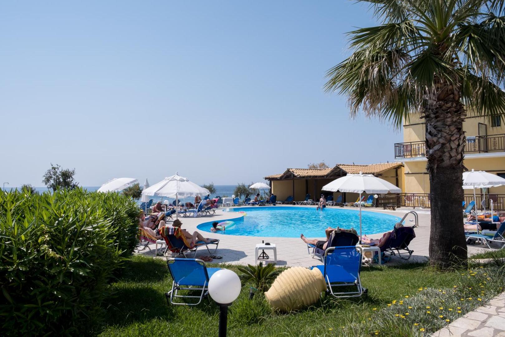 Ananias Hotel