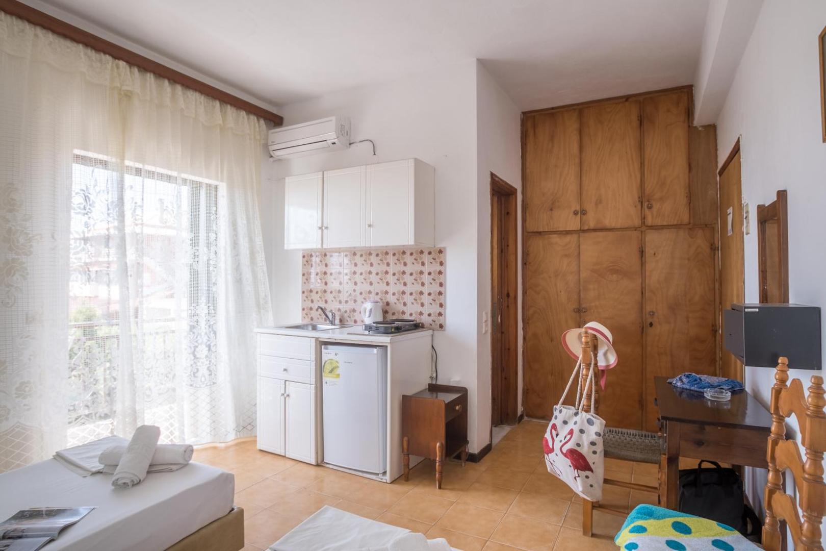 Ananias Hotel