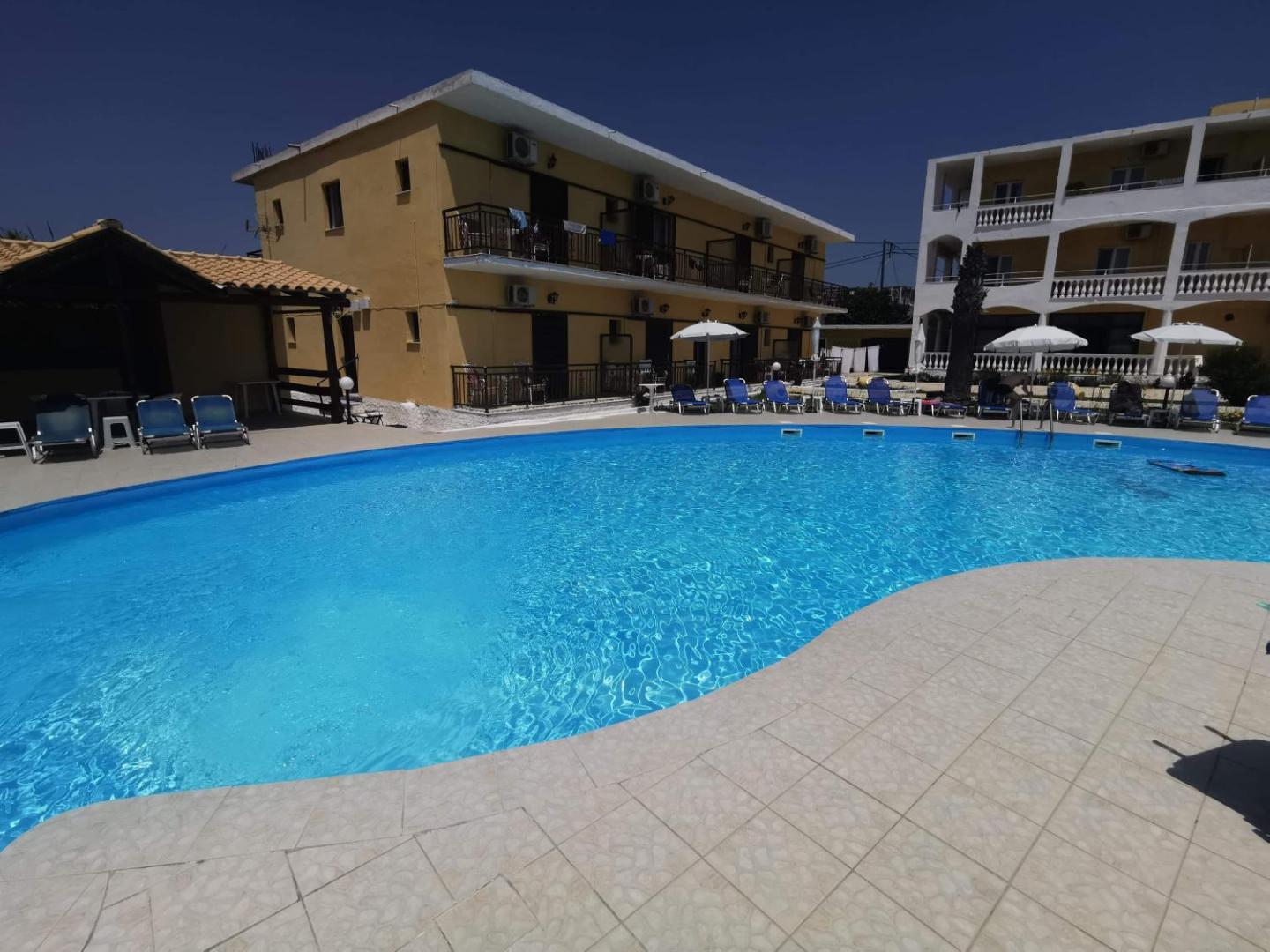 Ananias Hotel