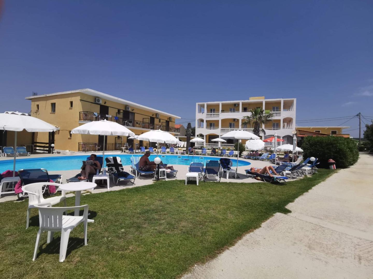 Ananias Hotel