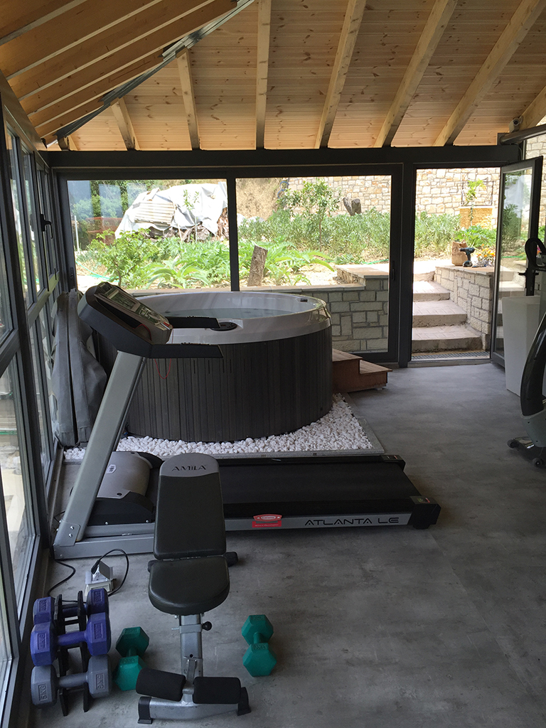 Irene Wellness Spot Apartments