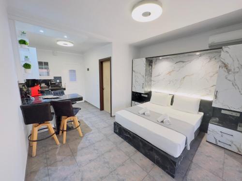 Nikos Apartments