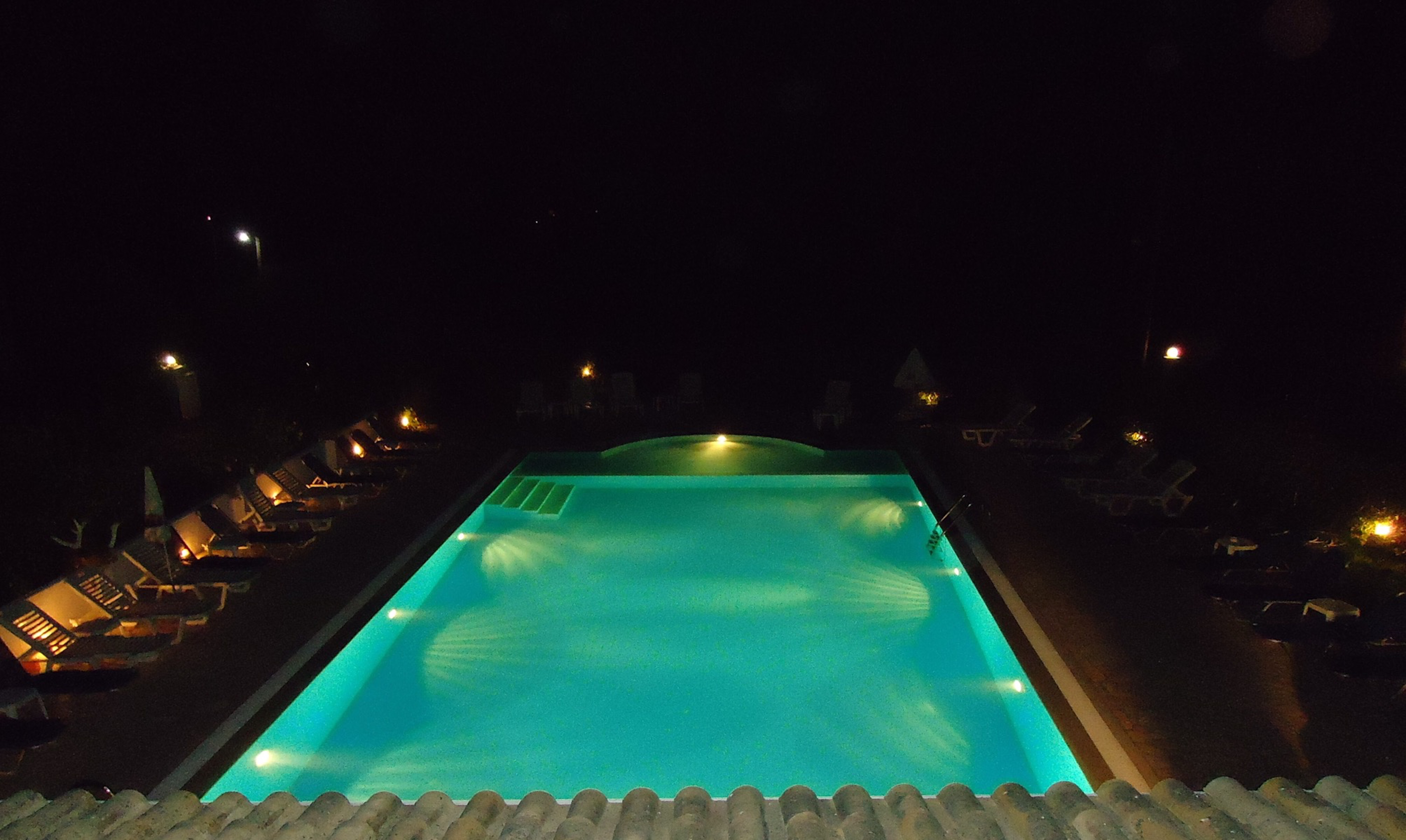 Bruskos Hotel & Suites