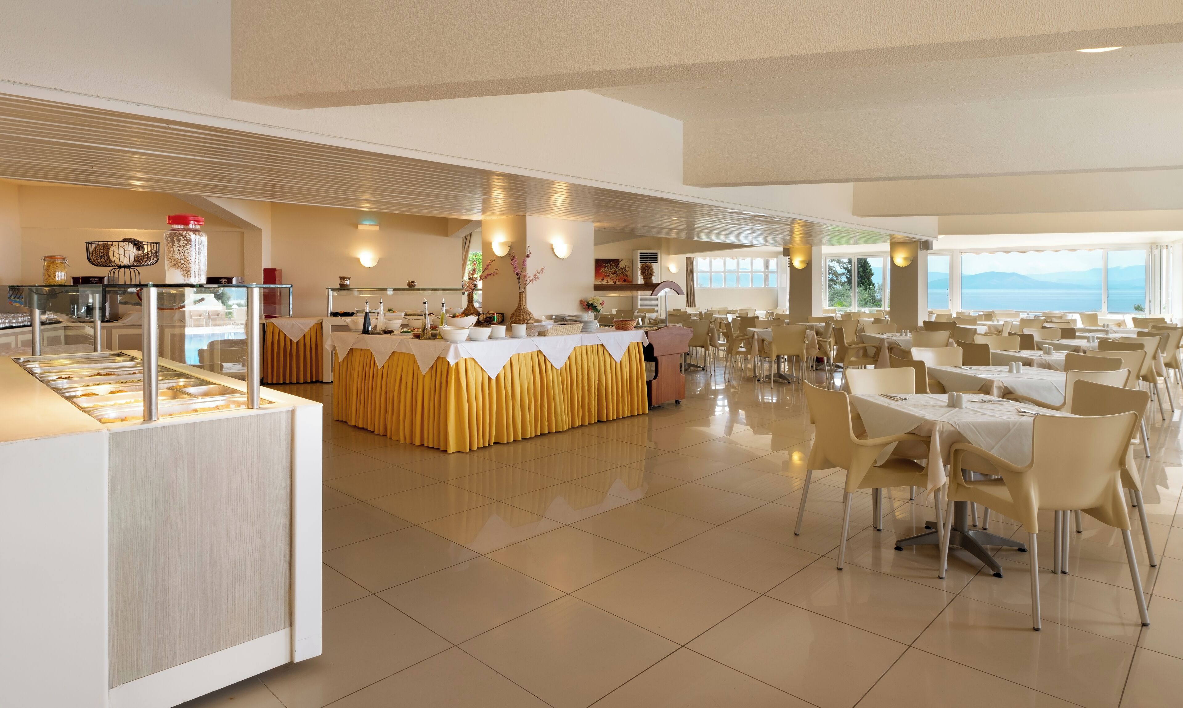 Canvas by Mitsis Belvedere