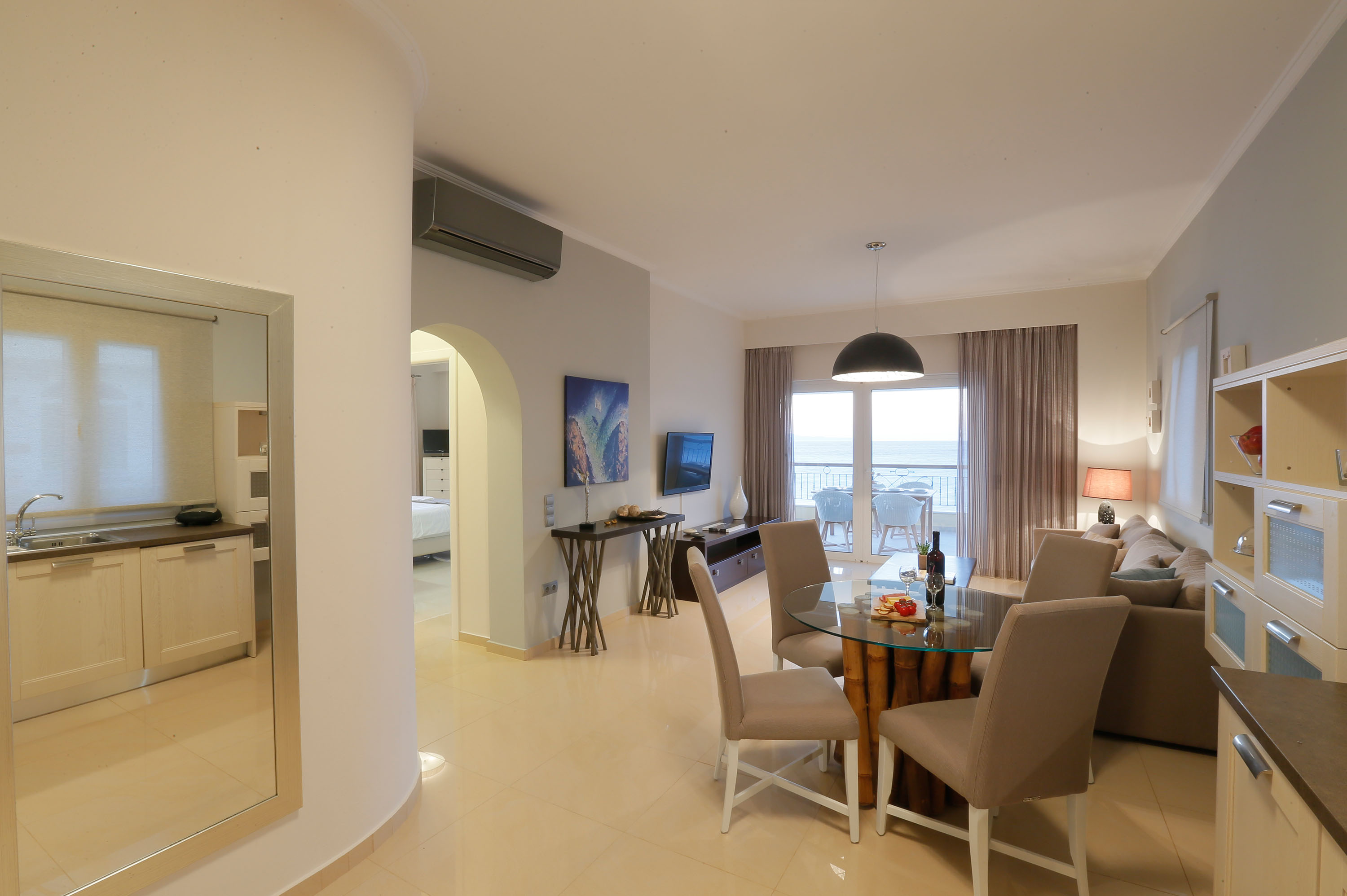Pictures Suites