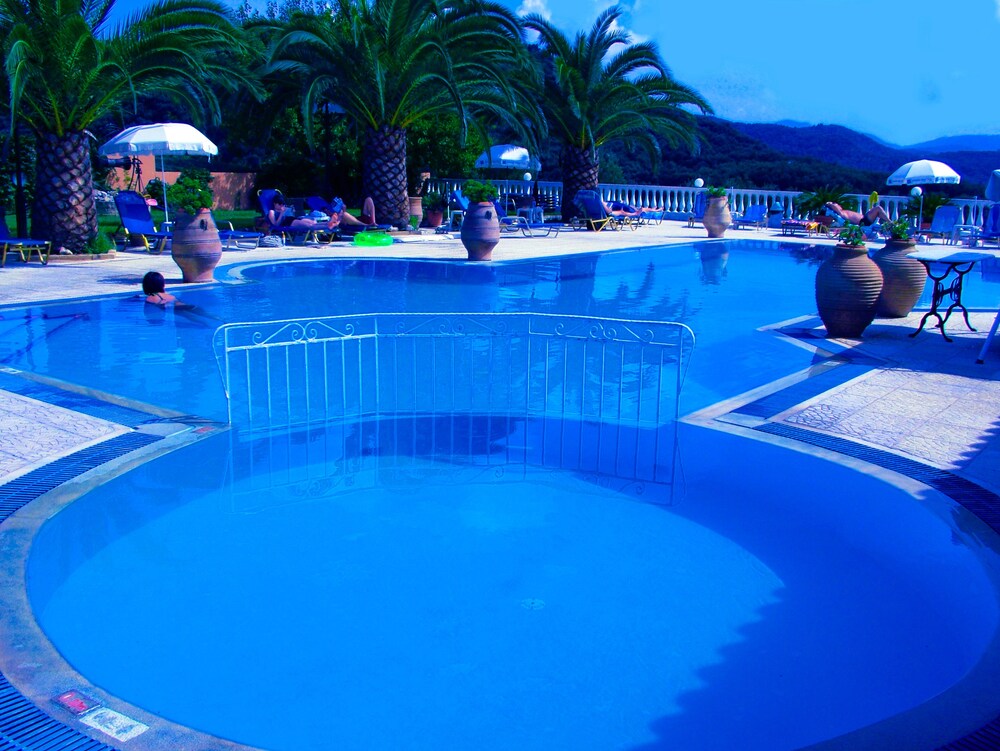 Voula Apartments