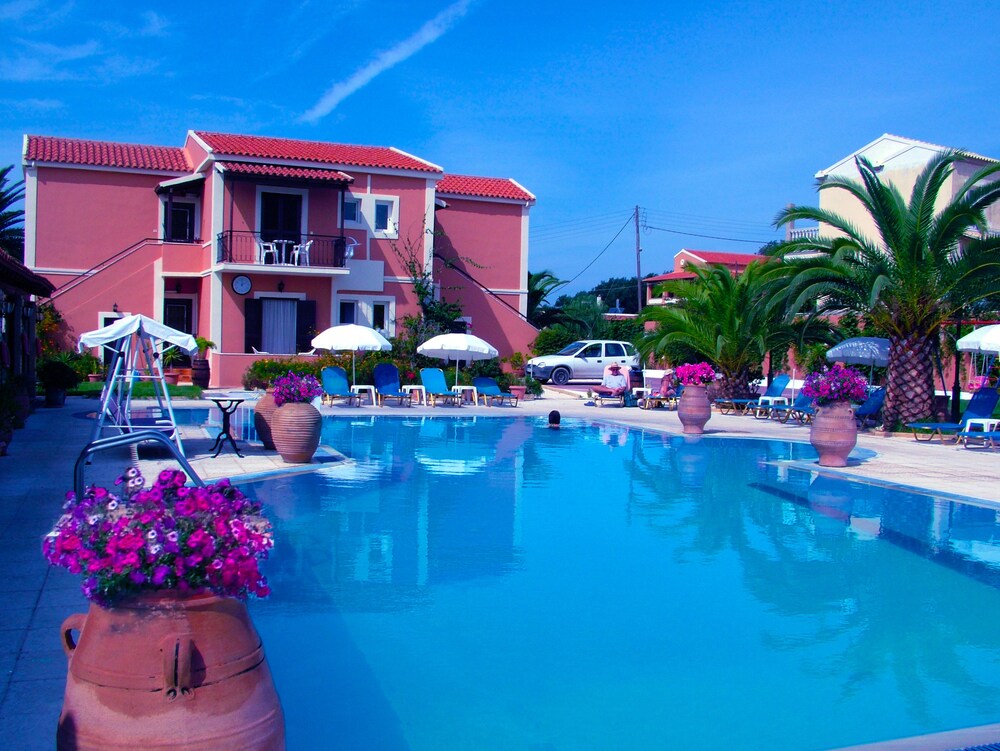 Voula Apartments