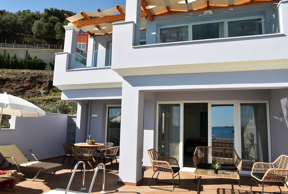 Corfu Sea View Villa - Leo